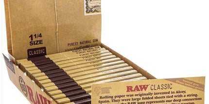 Raw Classic Rolling Papers (12- Pack)